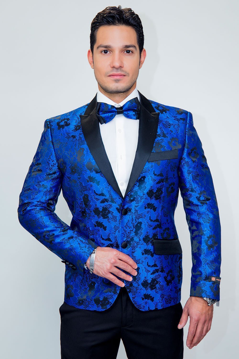 "Amsterdam" Tuxedo Jacket Peak - LumoraRoyal Bluee"Amsterdam" Tuxedo Jacket PeakTUX-111949XS